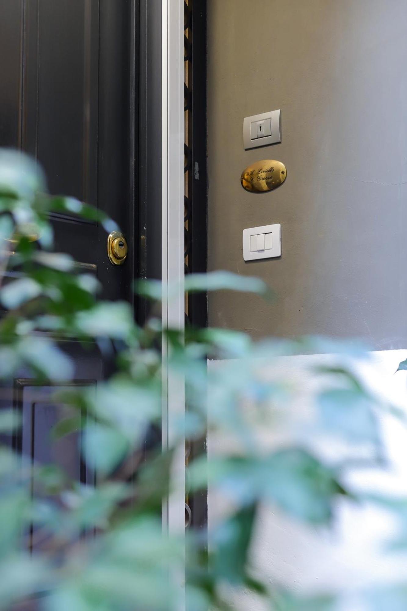 Giallo Napoletano Home Napoli Exterior foto
